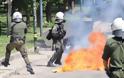 Επίθεση στα ΜΑΤ στην Τοσίτσα - Τραυματίας αστυνομικός