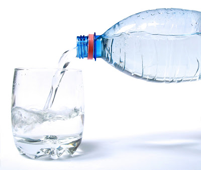 Πόσο νερό πρέπει να πίνουμε, καθημερινά; Συμπτώματα αφυδάτωσης - Φωτογραφία 4