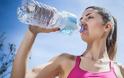 Πόσο νερό πρέπει να πίνουμε, καθημερινά; Συμπτώματα αφυδάτωσης