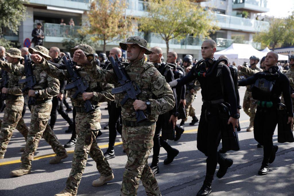 Διαταγή Λιμενικού προς ΟΥΚάδες: «Όχι» σε συνθήματα στην στρατιωτική παρέλαση - Φωτογραφία 1