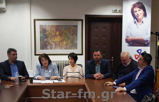 Grevena TV || Παρουσίαση υποψηφίων περιφερειακών συμβούλων του συνδυασμού «ΕΛΠΙΔΑ» στην ΠΕ Γρεβενών (εικόνες + video) - Φωτογραφία 24