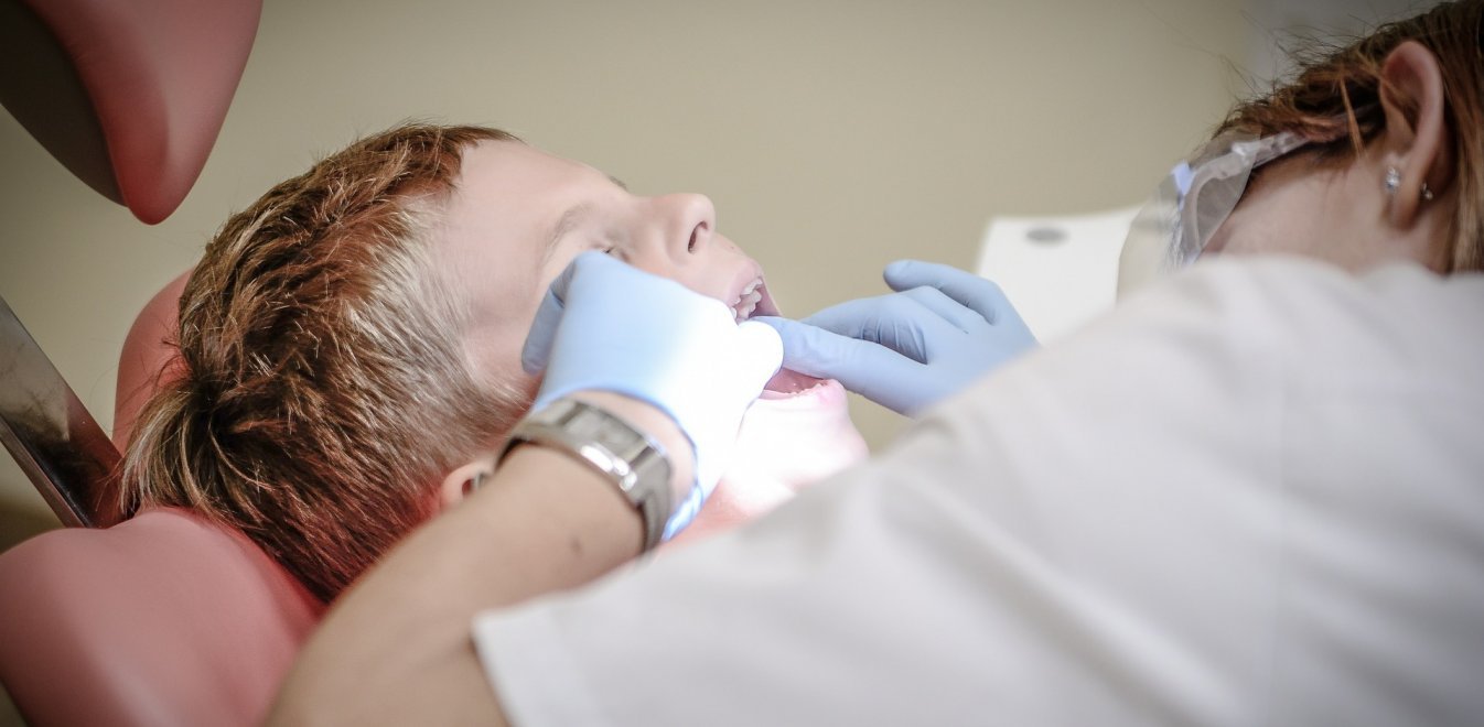 ΕΟΠΥΥ: Δωρεάν οδοντίατρος για 900.000 μαθητές Δημοτικού - Φωτογραφία 1