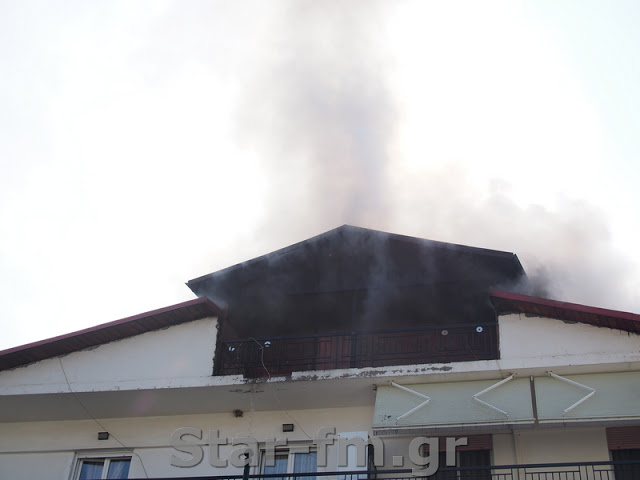 Πυρκαγιά σε οικοδομή στα Γρεβενά (εικόνες + video) - Φωτογραφία 38