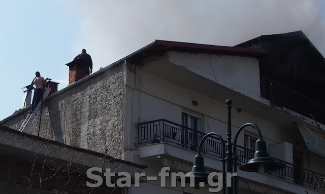 Πυρκαγιά σε οικοδομή στα Γρεβενά (εικόνες + video) - Φωτογραφία 42