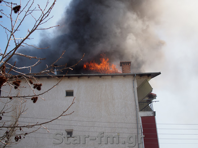Πυρκαγιά σε οικοδομή στα Γρεβενά (εικόνες + video) - Φωτογραφία 55