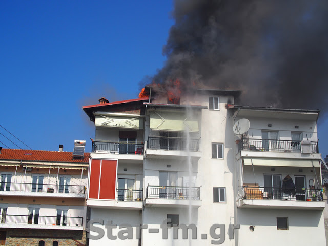 Πυρκαγιά σε οικοδομή στα Γρεβενά (εικόνες + video) - Φωτογραφία 59
