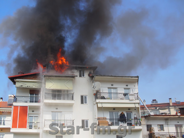 Πυρκαγιά σε οικοδομή στα Γρεβενά (εικόνες + video) - Φωτογραφία 61