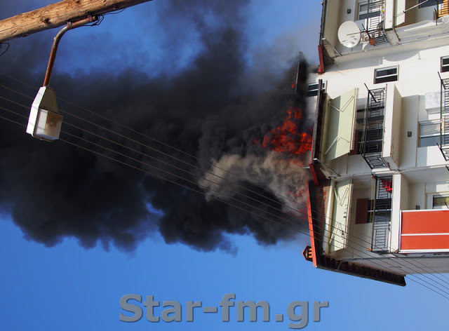 Πυρκαγιά σε οικοδομή στα Γρεβενά (εικόνες + video) - Φωτογραφία 69