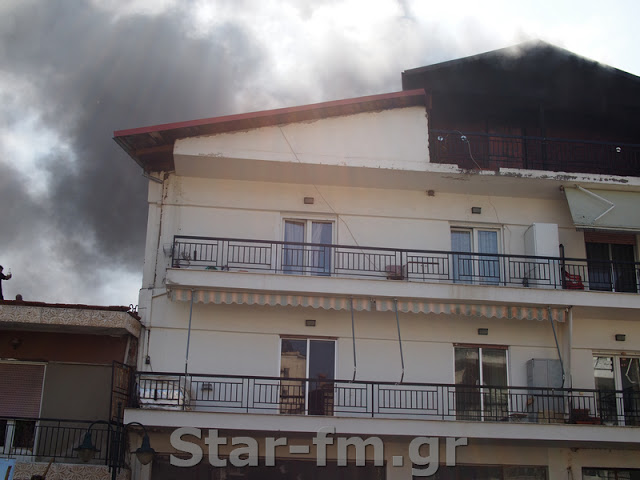 Πυρκαγιά σε οικοδομή στα Γρεβενά (εικόνες + video) - Φωτογραφία 85