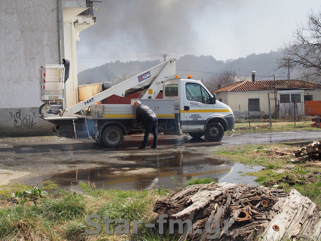 Πυρκαγιά σε οικοδομή στα Γρεβενά (εικόνες + video) - Φωτογραφία 90