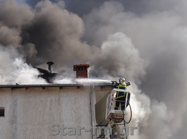 Πυρκαγιά σε οικοδομή στα Γρεβενά (εικόνες + video) - Φωτογραφία 92