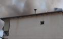 Πυρκαγιά σε οικοδομή στα Γρεβενά (εικόνες + video) - Φωτογραφία 15