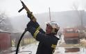 Πυρκαγιά σε οικοδομή στα Γρεβενά (εικόνες + video) - Φωτογραφία 52