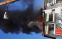 Πυρκαγιά σε οικοδομή στα Γρεβενά (εικόνες + video) - Φωτογραφία 69