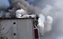 Πυρκαγιά σε οικοδομή στα Γρεβενά (εικόνες + video) - Φωτογραφία 93