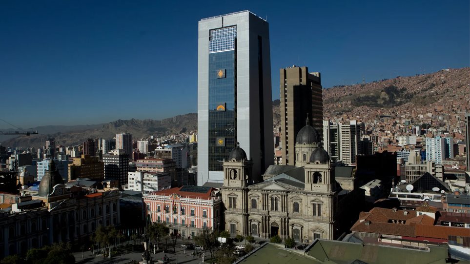 Αυτός είναι ο πύργος του Μοράλες στη Βολιβία που κόστισε 34 εκατ. δολάρια - Φωτογραφία 1