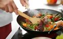6 λαχανικά που είναι πιο θρεπτικά όταν μαγειρεύονται