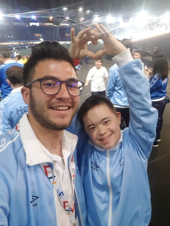 SPECIAL OLYMPICS: Μας έκανε περήφανους στο Abu Dhabi οι Αστακιώτες ιστιοπλόοι αθλητές Μπουγιούρης Σταύρος (Χρυσό) και Μπουγιούρης Γιάννης (χάλκινο)! - Φωτογραφία 12