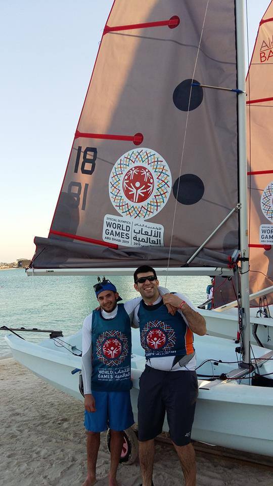 SPECIAL OLYMPICS: Μας έκανε περήφανους στο Abu Dhabi οι Αστακιώτες ιστιοπλόοι αθλητές Μπουγιούρης Σταύρος (Χρυσό) και Μπουγιούρης Γιάννης (χάλκινο)! - Φωτογραφία 13