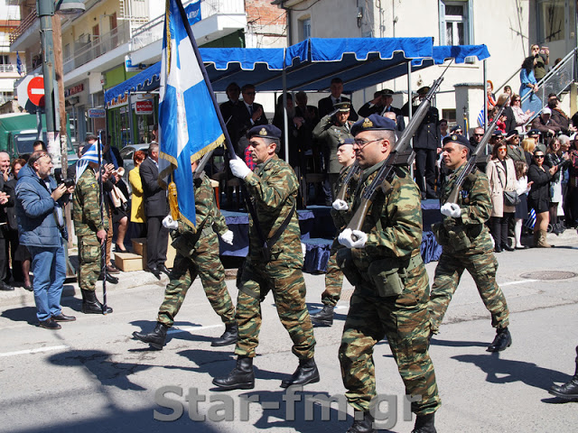 Grevena TV || Η παρέλαση στα Γρεβενά της 25ης Μαρτίου 2019- Περνάει ο στρατός ... (εικόνες + video) - Φωτογραφία 1