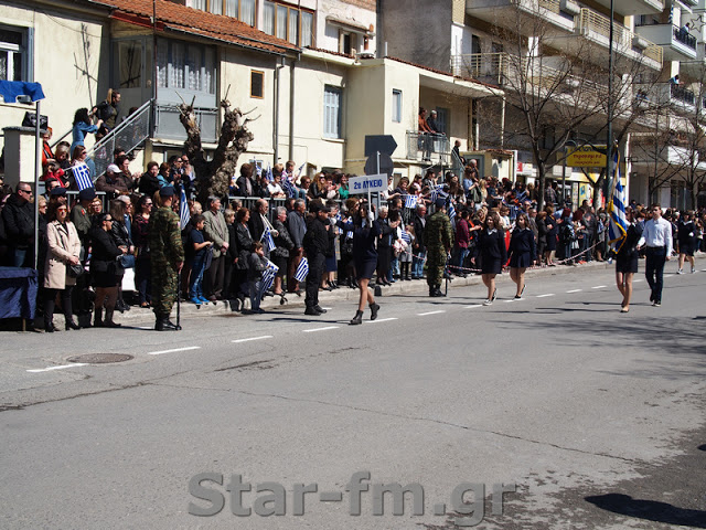 Grevena TV || Η παρέλαση στα Γρεβενά της 25ης Μαρτίου 2019- Περνάει ο στρατός ... (εικόνες + video) - Φωτογραφία 119
