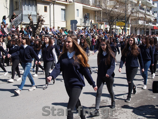 Grevena TV || Η παρέλαση στα Γρεβενά της 25ης Μαρτίου 2019- Περνάει ο στρατός ... (εικόνες + video) - Φωτογραφία 134