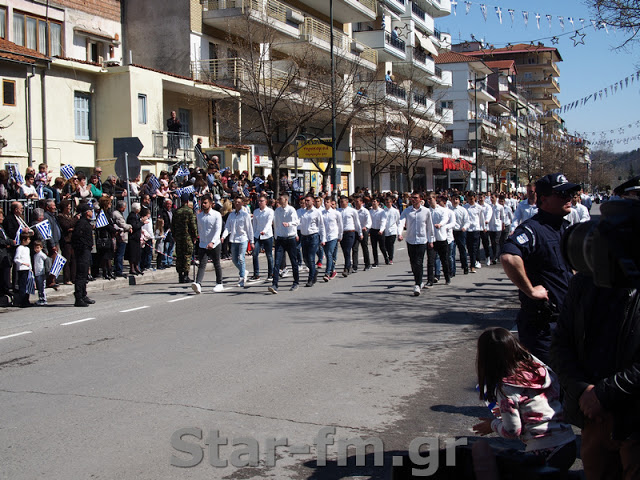 Grevena TV || Η παρέλαση στα Γρεβενά της 25ης Μαρτίου 2019- Περνάει ο στρατός ... (εικόνες + video) - Φωτογραφία 136