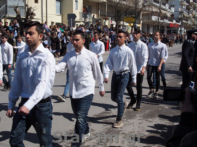 Grevena TV || Η παρέλαση στα Γρεβενά της 25ης Μαρτίου 2019- Περνάει ο στρατός ... (εικόνες + video) - Φωτογραφία 143