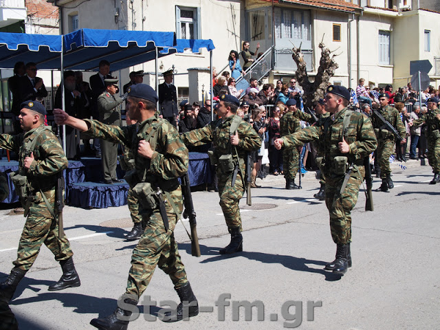 Grevena TV || Η παρέλαση στα Γρεβενά της 25ης Μαρτίου 2019- Περνάει ο στρατός ... (εικόνες + video) - Φωτογραφία 174