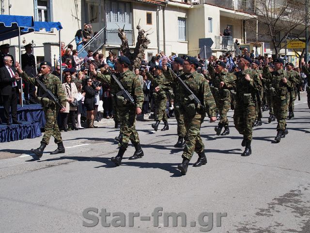 Grevena TV || Η παρέλαση στα Γρεβενά της 25ης Μαρτίου 2019- Περνάει ο στρατός ... (εικόνες + video) - Φωτογραφία 175