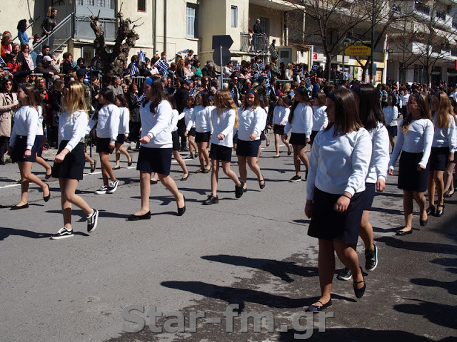 Grevena TV || Η παρέλαση στα Γρεβενά της 25ης Μαρτίου 2019- Περνάει ο στρατός ... (εικόνες + video) - Φωτογραφία 35