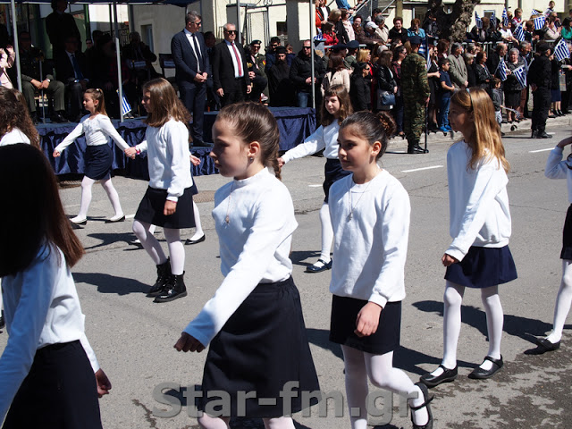 Grevena TV || Η παρέλαση στα Γρεβενά της 25ης Μαρτίου 2019- Περνάει ο στρατός ... (εικόνες + video) - Φωτογραφία 44