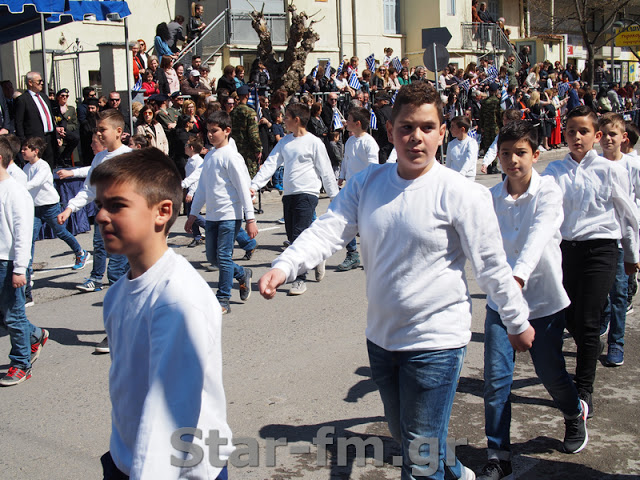 Grevena TV || Η παρέλαση στα Γρεβενά της 25ης Μαρτίου 2019- Περνάει ο στρατός ... (εικόνες + video) - Φωτογραφία 47