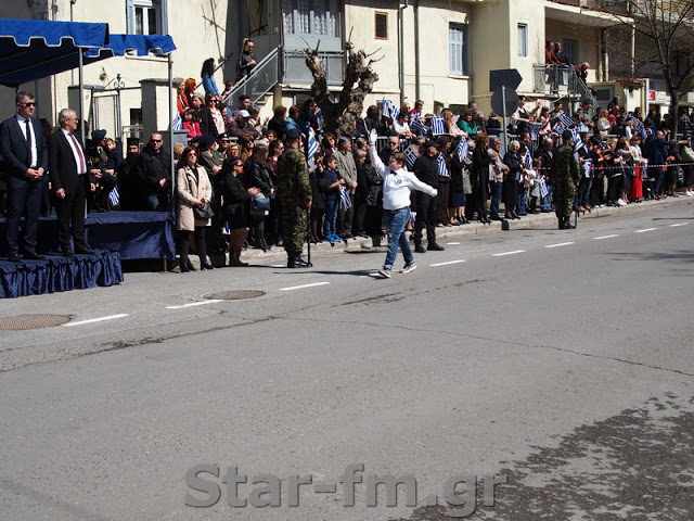 Grevena TV || Η παρέλαση στα Γρεβενά της 25ης Μαρτίου 2019- Περνάει ο στρατός ... (εικόνες + video) - Φωτογραφία 61