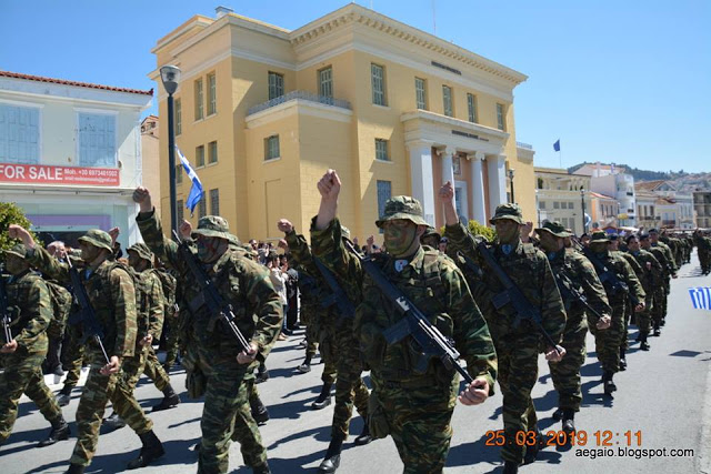 Φωτό από τη στρατιωτική παρέλαση της 79 ΑΔΤΕ - Φωτογραφία 17