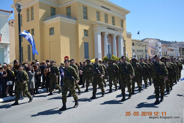 Φωτό από τη στρατιωτική παρέλαση της 79 ΑΔΤΕ - Φωτογραφία 21