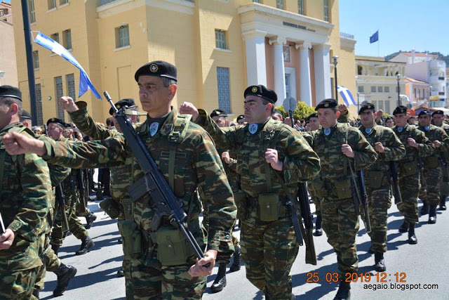 Φωτό από τη στρατιωτική παρέλαση της 79 ΑΔΤΕ - Φωτογραφία 28