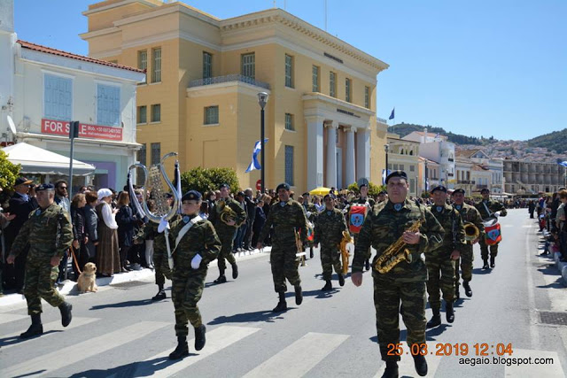 Φωτό από τη στρατιωτική παρέλαση της 79 ΑΔΤΕ - Φωτογραφία 30