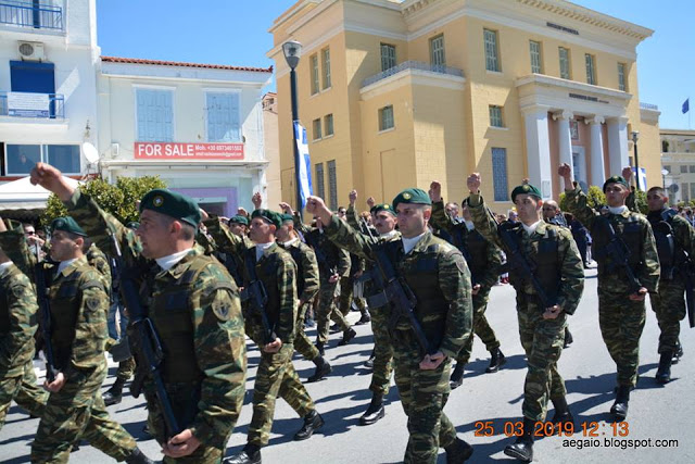 Φωτό από τη στρατιωτική παρέλαση της 79 ΑΔΤΕ - Φωτογραφία 31