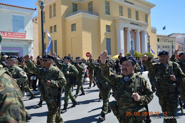 Φωτό από τη στρατιωτική παρέλαση της 79 ΑΔΤΕ - Φωτογραφία 39