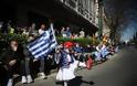 Οι δύο όψεις μιας παρέλασης: Μετανάστες, Μουσουλμάνοι Ελλάδας και μακεδονομάχοι - Φωτογραφία 7