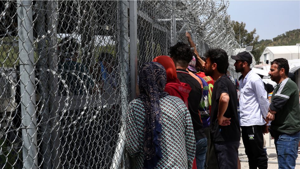 Die Zeit: Υπαίθρια φυλακή για τους πρόσφυγες η Ελλάδα - Φωτογραφία 1