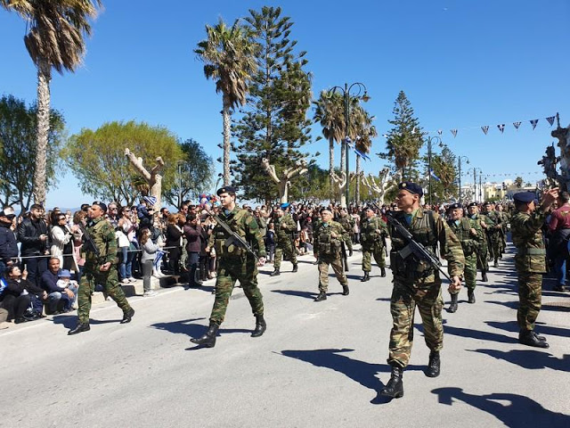 Φωτό από τη Στρατιωτική παρέλαση της 80 ΑΔΤΕ - Φωτογραφία 17
