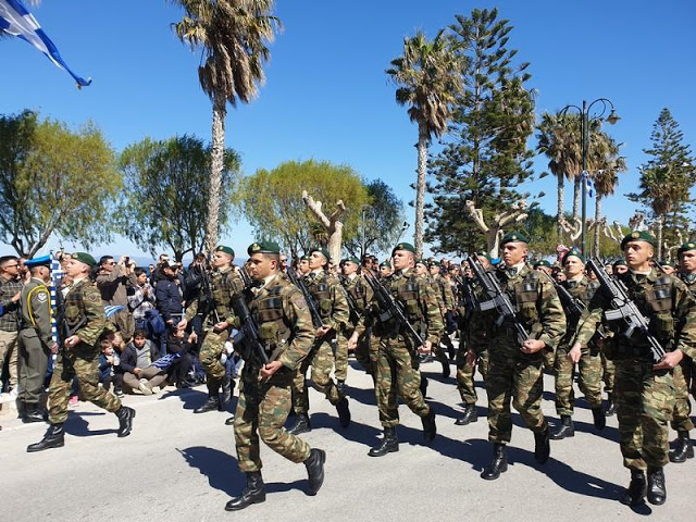 Φωτό από τη Στρατιωτική παρέλαση της 80 ΑΔΤΕ - Φωτογραφία 22