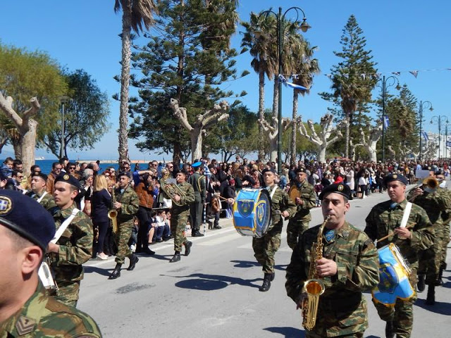Φωτό από τη Στρατιωτική παρέλαση της 80 ΑΔΤΕ - Φωτογραφία 6