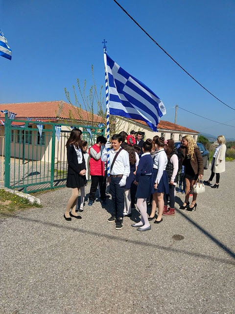 Τίμησαν την 25η Μαρτίου οι μαθητές του ΡΙΒΙΟΥ -ΦΩΤΟ - Φωτογραφία 14