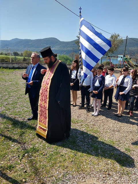 Τίμησαν την 25η Μαρτίου οι μαθητές του ΡΙΒΙΟΥ -ΦΩΤΟ - Φωτογραφία 21