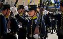 Φωτογραφίες: Γυναίκες στα χακί τράβηξαν τα βλέμματα στην στρατιωτική παρέλαση της Αθήνας - Φωτογραφία 11