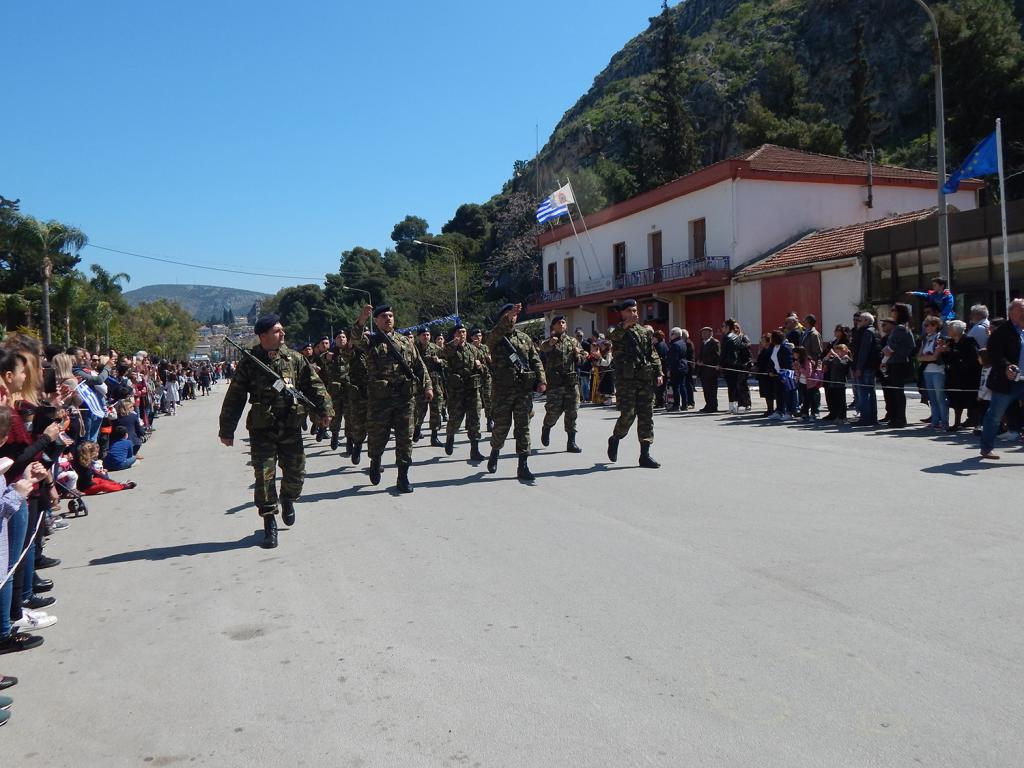 Οι στρατιώτες του ΚΕΜΧ παρέλασαν για τελευταία φορά στο Ναύπλιο (Pics) - Φωτογραφία 6