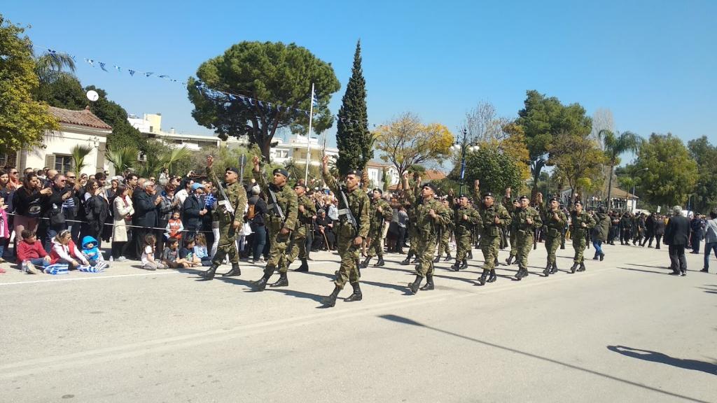 Οι στρατιώτες του ΚΕΜΧ παρέλασαν για τελευταία φορά στο Ναύπλιο (Pics) - Φωτογραφία 8